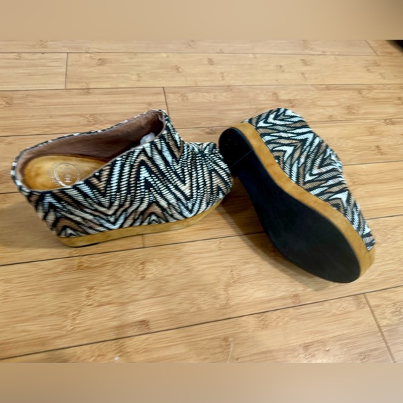 NWOB gorgeous Jeffrey Campbell for Havana platforms - Picture 7 of 14